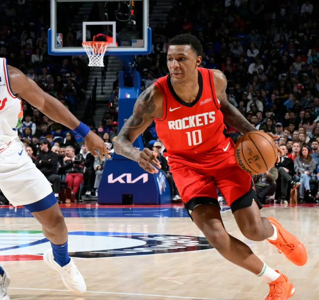 休斯敦火箭迎全明星赛关键赛,赛后更衣室发声,质疑声仍在,年轻球员得到机会的简单介绍 休斯敦火箭迎全明星赛关键赛,赛后更衣室发声,质疑声仍在,年轻球员得到机会的简单介绍