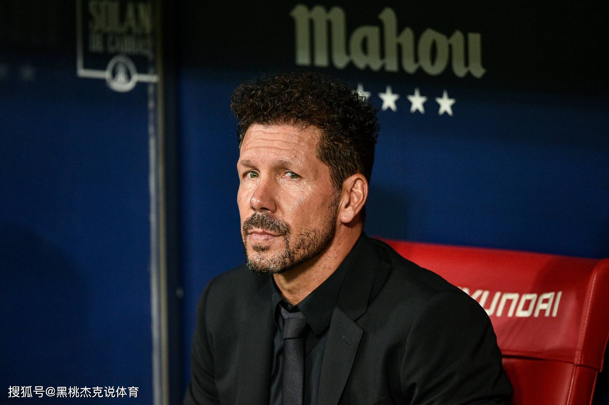 包含马德里竞技迎英超关键赛，窗口期战术微调，质疑声仍在，临场指挥获称赞的词条-九游会在线注册